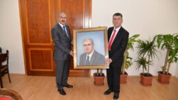 VALİ TORAMAN’A SÜRPRİZ JEST